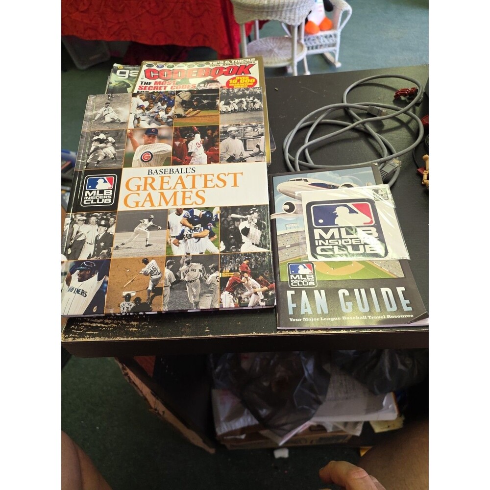 MLB Insiders Book Guide & Magnet Baseballs Greatest Games 2010